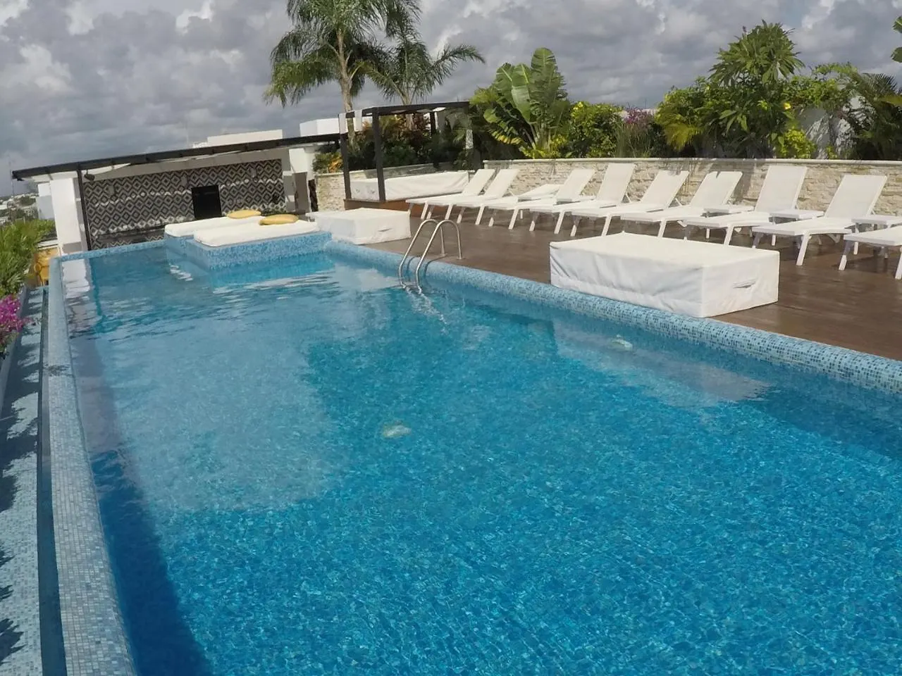 The City Luxury Apartments & Spa By Baitna Playa del Carmen Aparthotel